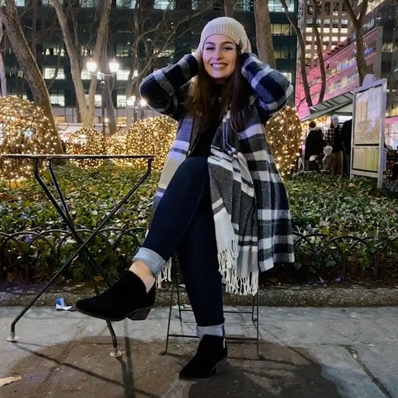 Meet your Posher, Jessie - Picture 7 of 8